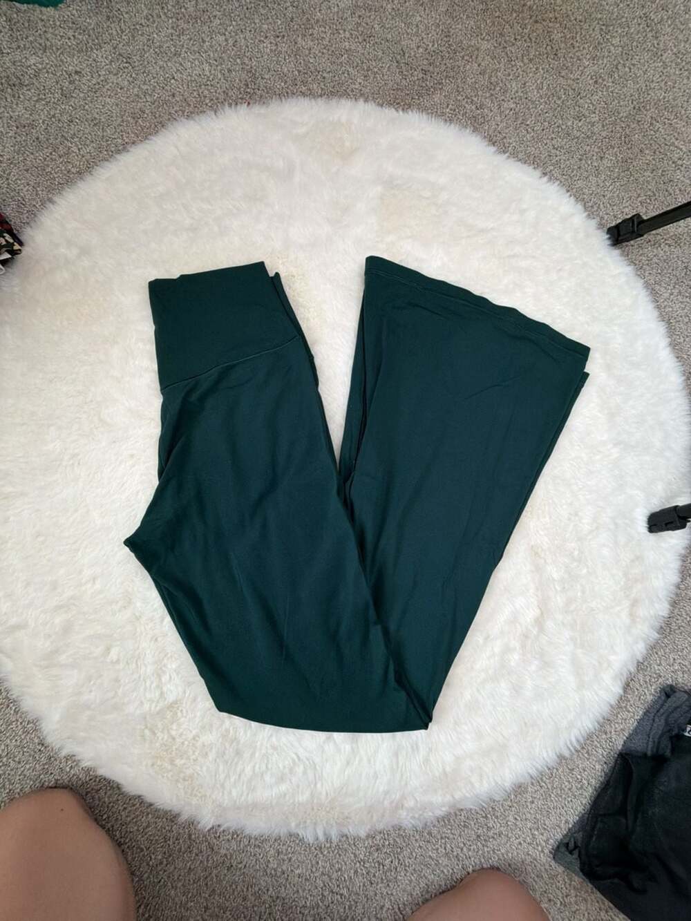 OFFLINE by Aerie Real Me High-Waisted Crossover Flare Legging in Dark Green